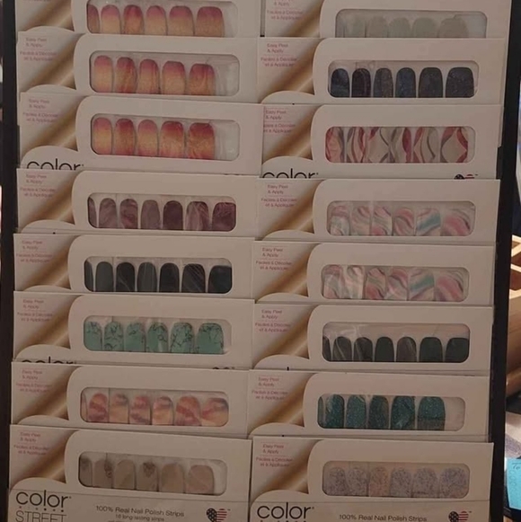 Colorstreet - Picture 4 of 4